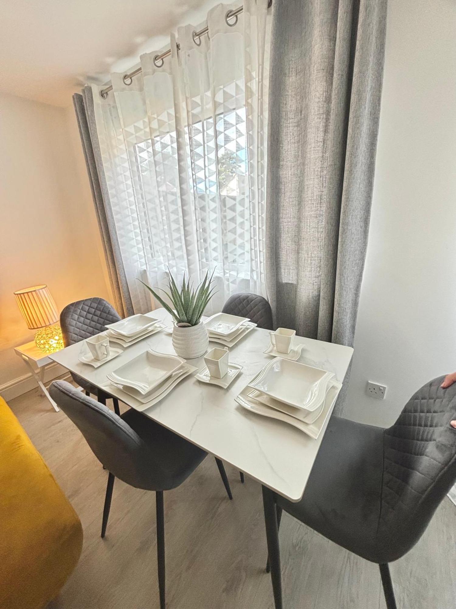 Апартаменты Cosy Modern Flat With Garden Бирмингем Экстерьер фото