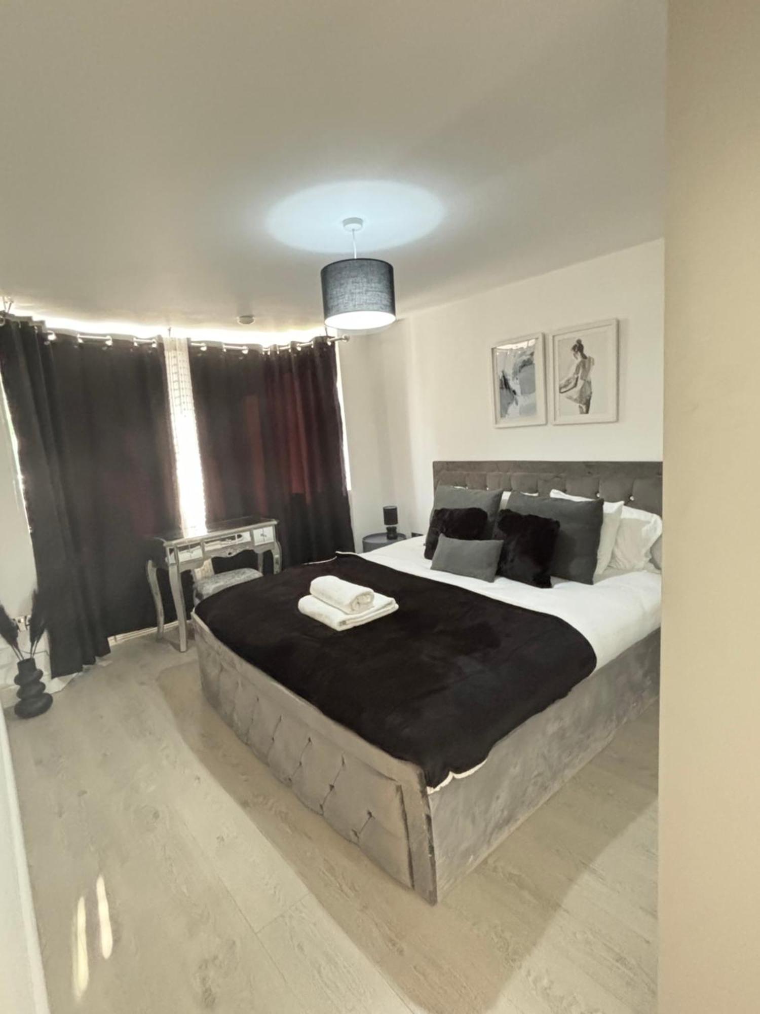Апартаменты Cosy Modern Flat With Garden Бирмингем Экстерьер фото